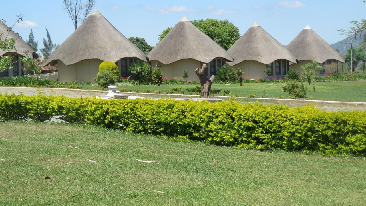 Dwaleni Farm Lodge Matsapha Exteriör bild